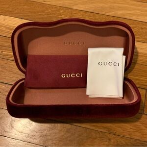 Gucci Sunglass case with soft drawstring bag and cleaning cloth